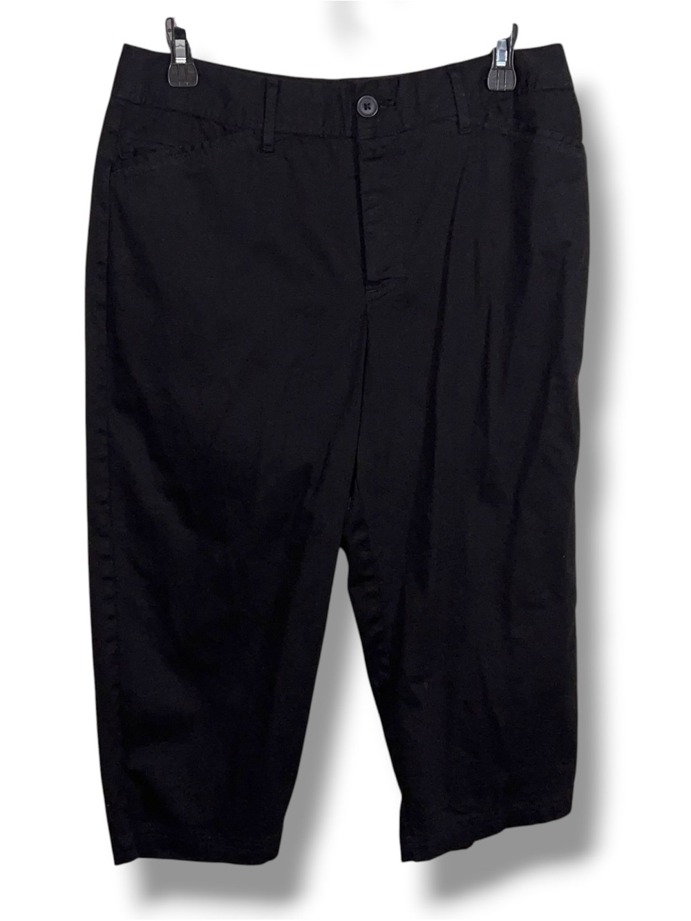 Size 12 St Johns Bay Black Capri Pants Cotton Blend Stretch Cropped